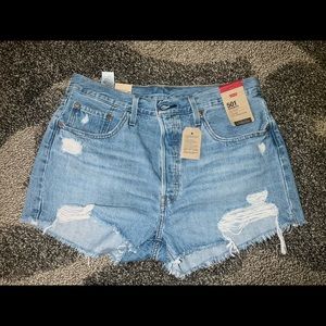 501 high rise Levi’s shorts